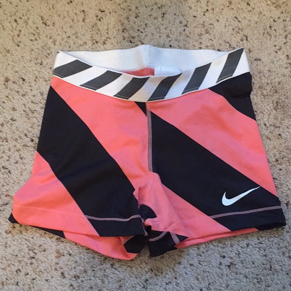 Other | NIKE PRO Womens Sz S Drifit Spandex | Poshmark NIKE PRO women's sz S dri-fit spandex